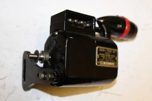 SINGER 66K Sew tric Motor and light from machine serial number F7125242 - Picture 1 of 7
