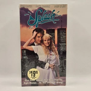 Splash VHS Tape Movie Tom Hanks 1st Print Studio Retail Price Sticker NEW SEALED - Foto 1 di 8