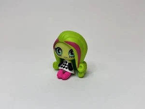 Figura Monster High Minis Temporada 1 Ola 2 Circus Ghouls Venus McFlytrap - Imagen 1 de 7