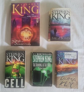 Stephen King 5 Paperback Book Lot Miscellaneous Various Titles Horror Thriller - Picture 1 of 24