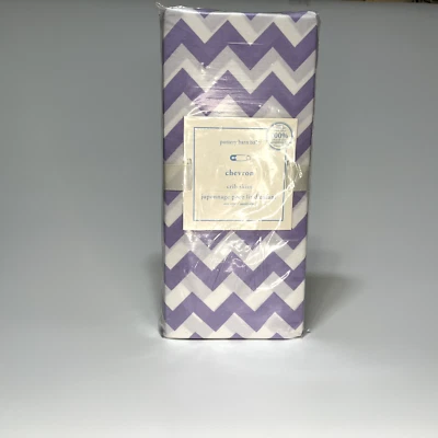 Nuevo en Paquete Pottery Barn Niños Lavanda HARPER Chevron Algodón Cuna Cama Falda  Foto 1 de 4