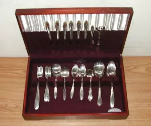 VINTAGE EDLE PLATTE TRAUMEREI 46-TEILIGES SILBERBESTECK BESTECK SET IN HOLZTRUHE - Bild 1 von 19