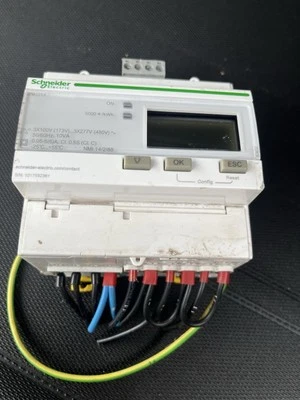 Schneider iEM3255 Three Phase Energy Meter - Image 1 of 4