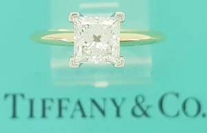 Anillo de compromiso de diamantes talla princesa Tiffany & Co 1,08 quilates oro 18 k Rtl $15,8 k - Imagen 1 de 12
