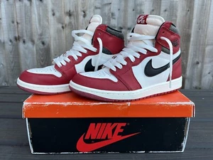 Air Jordan 1 Retro High OG Chicago reimmaginate perse e trovate taglia UK5,5 usate e nuove - Foto 1 di 8