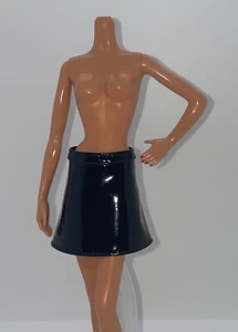 Barbie Signature Looks Tall Made to Move Model #10 Doll Black Vinyl Mini Skirt - Picture 1 of 6
