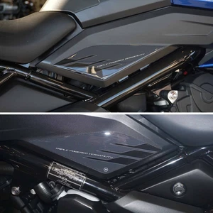 Adesivi 3D Protezioni laterali compatibili con Triumph Tiger 660 Sport - Foto 1 di 6