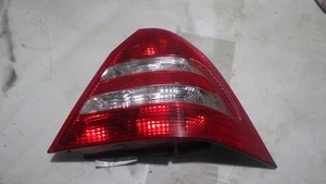 06 MERCEDES C230 RIGHT Taillight - Picture 1 of 7
