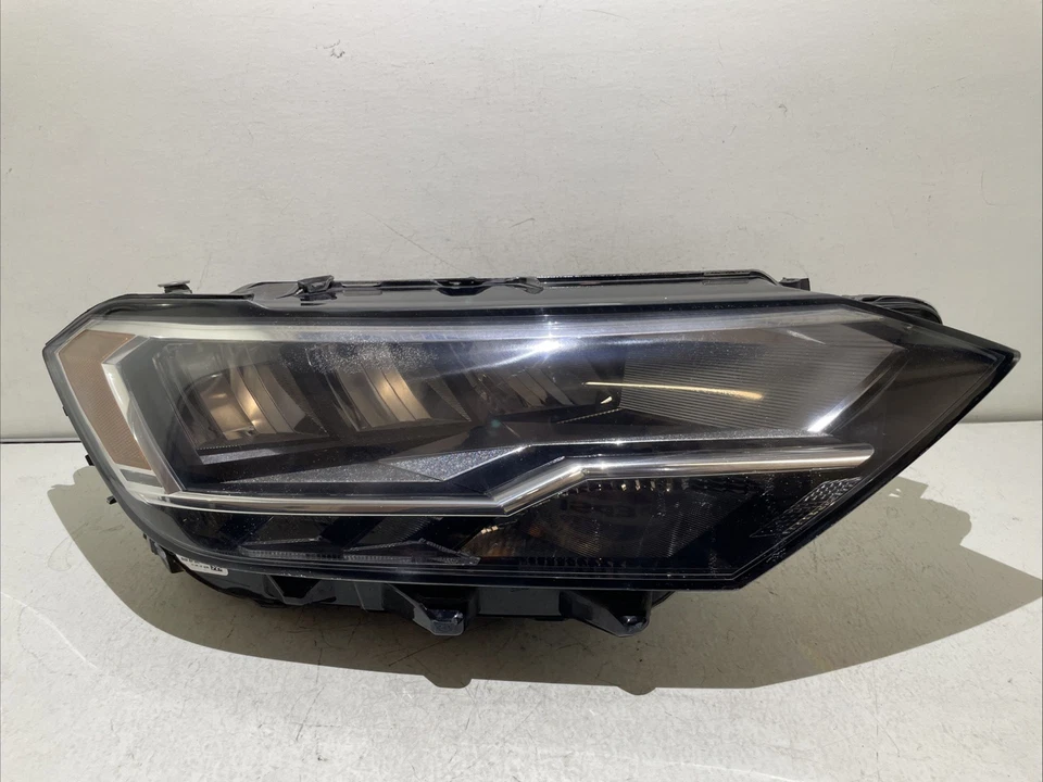 Faro reflector LED pasajero derecho derecho OEM 2140 2019-2022 Volkswagen Jetta Foto 1 de 4
