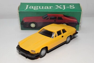 B71 1:25 VEB ANCHER PLASTIC JAGUAR XJS XJ-S YELLOW MIB - Immagine 1 di 4
