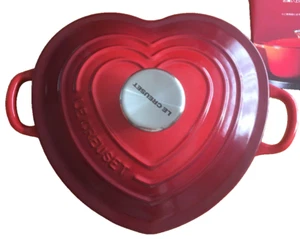 Plato Le Creuset Corazón Cocotte 20cm 1L Cerise Rojo Coeur NUEVO con Caja - Imagen 1 de 6