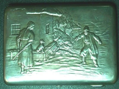 Una caja de cigarrillos rusa de plata .84. Foto 1 de 4