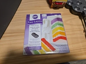 Wilton Easy Layers Cake Pan 5 Piece mini pans Brand New Makes One Cake - Picture 1 of 6