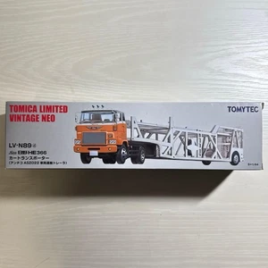 Tomica Limited Oldtimer Neo Hino HE366 Autotransporter mit Antico ASZ022 Anhänger - Bild 1 von 12