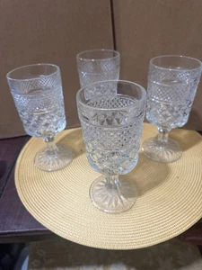 Vintage Wine Glasses Anchor Hocking Wexford Glass Diamond Cut Pattern Set Of 4 - Picture 1 of 6