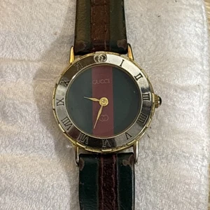 Orologio Vintage Gucci 3000L Linea Shelly Quadrante Oro/Argento - Foto 1 di 8