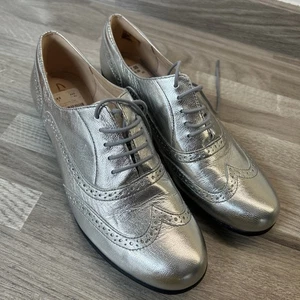 Zapatos Clarks, Talla 7 D, Nuevos, Damas, J433 - Imagen 1 de 7