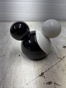 Disney Mickey Mouse Ohren schwarz-weiß Salz und Pfefferstreuer - Bild 1 von 4