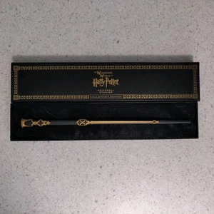 Harry Potter 2019 Collector’s Edition Universal Studios Interactive Wizard Wand - Picture 1 of 20