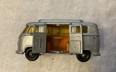 Vintage Antique Matchbox 1960s VW Camper Splittie bus van functioning doors - Image 1 of 4