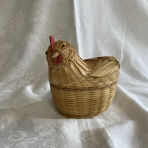 Vintage Wicker Basket Rooster Chicken Hen Trinket Holder Box Cover