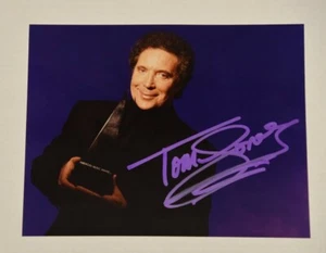 Tom Jones ""American Music Awards 1995" handsigniert 8 x 10 Foto mit Coa - Bild 1 von 3