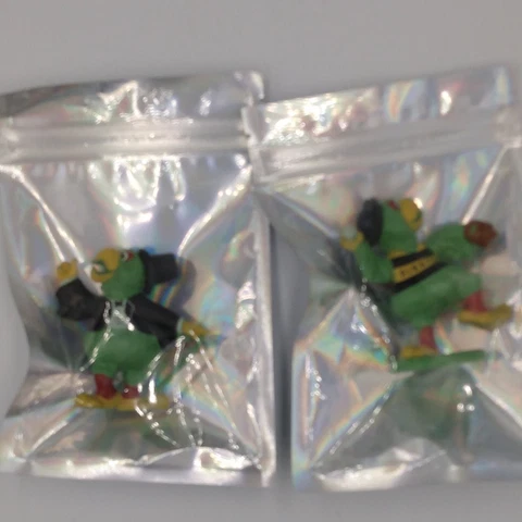 Vtg 1989 Pittsburgh Pirates "Parrot Mascot" Mini Figures Cake Toppers Set Of 2 Cover