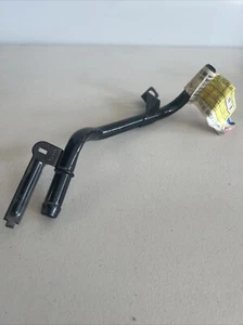 Tubo de salida de válvula de calefacción Ford OEM F6DZ-18B402-A NOS - Imagen 1 de 1