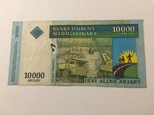Banknote Madagaskar 10000 Ariary - Bild 1 von 2