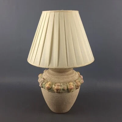 Lampe de Table Céramique Bitossi Fruits en Relief Avec Abat-Jour Blanc Vintage - Photo 1/4