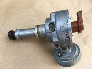 Porsche 928('81-'82) Ignition Distributor BOSCH TGFU8 0 237 405 023 FL#3 - Picture 1 of 8