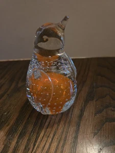 Vidrio artístico de pingüino soplado a mano de colección... naranja interior 4 pulgadas - Imagen 1 de 8