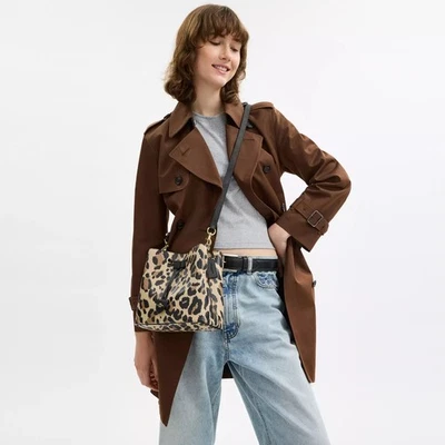 Bolso Cubo Coach CCD03 Rowan Nuevo con Etiquetas con Estampado de Leopardo Cuero Guijarro Lona Recubierta Foto 1 de 4