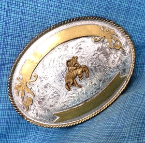 Cowboys Bucking Horse Trophy Belt Buckle Larger Rodeo Ribbons Vtg Mexico .MDA031 - Picture 1 of 10