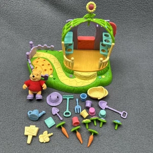 Winnie the Pooh Pooh's Friendly Places Very Grand Garden 1998 Mattel *NO SCENERY - Picture 1 of 6