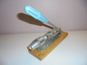 Vintage Reed's Rocket Nut Cracker Pecans Turquoise Handle Steel Wood Base Metal - Picture 1 of 13