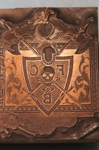 Calavera y Huesos Cruzados CABALLEROS DE PITIAS MEMBRETE Bloque de Impresión de Cobre 5P166 - Imagen 1 de 3