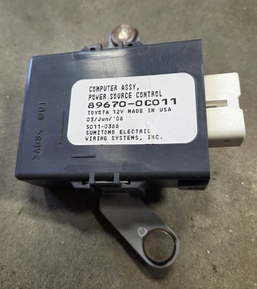 Модуль управления источником питания шасси 2007-2013 Toyota Tundra Sequoia 89670-0C011 - Изображение 1 из 1