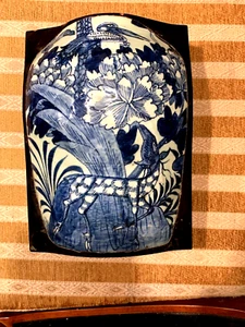VINTAG CHINESE HAND PAINTED ON PORCELAN MOUNTED ON WOOD JEWELRY BOX - Picture 1 of 8