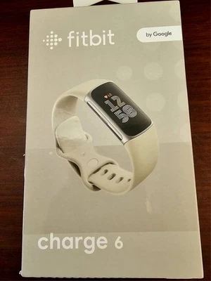 Nuevo reloj inteligente Fitbit Charge 6 de Google - Estuche plateado, banda de porcelana Foto 1 de 4