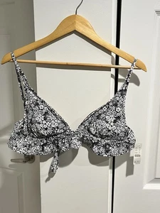 Top de bikini francés con volantes J.Crew azul marino blanco floral mediano nuevo con etiquetas - Imagen 1 de 8