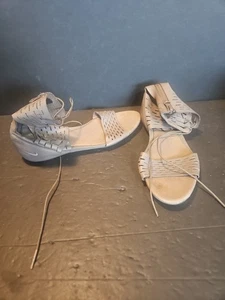 Sandalias de cuero para mujer Nike gris Artimesia talla 6,5 - Imagen 1 de 9