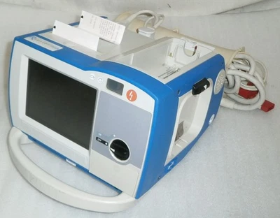 Zoll R Series (Plus) Defibrillator (No battery included) - Image 1 of 4