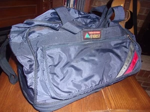 EVEREST DOUBLE ZIPPERED EXPANDABLE WHEELS TRAVEL BAG NAVY no model # DUFFLE - Picture 1 of 4