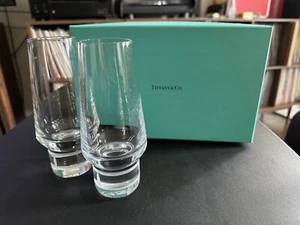 Nuevas flautas de champán de cristal tallado TIFFANY & CO. NUEVAS EN CAJA - Imagen 1 de 5