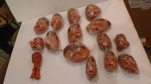 Lotto 13 Maschere Facce Bambola Plastica Artigianali Vintage " Nero Etnico Afroamericano - Foto 1 di 10