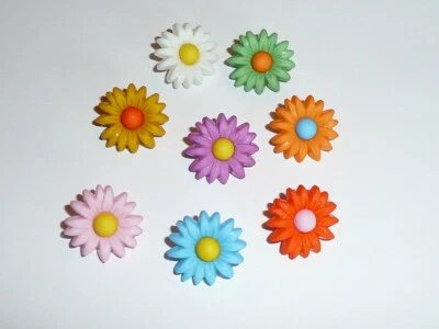 Flower Power Colorful Daisy Plastic Shank Buttons (8 buttons)  3/4" Red Orange  - Image 1 of 4