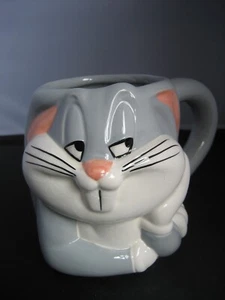 1996 TM & WB hand made porcelain rabbit pattern mug - Picture 1 of 7