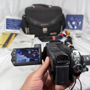 VIDEO OF IT WORKING! Sony HDR -SR11 Handycam FullHD 60GB HD 10.2 MegaPixels HDMI - Picture 1 of 24