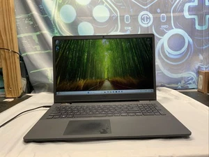 Dell Vostro 3500 i5 11th 16GB RAM Win 11 240GB SSD Laptop Notebook PC U20 - Picture 1 of 17